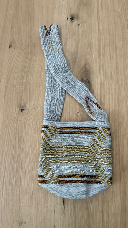 Mochila Hilo & Mostacilla Gris